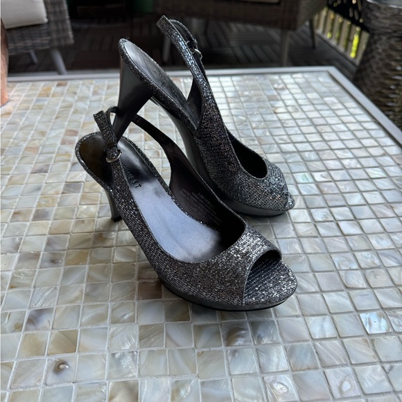 Nine West Silver Glitter Slingback Heels - Picture 5 of 11